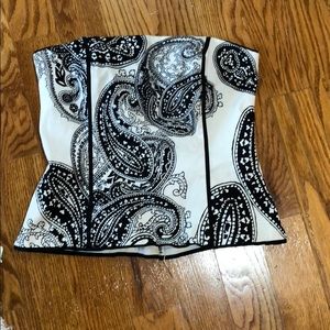 White House black market top